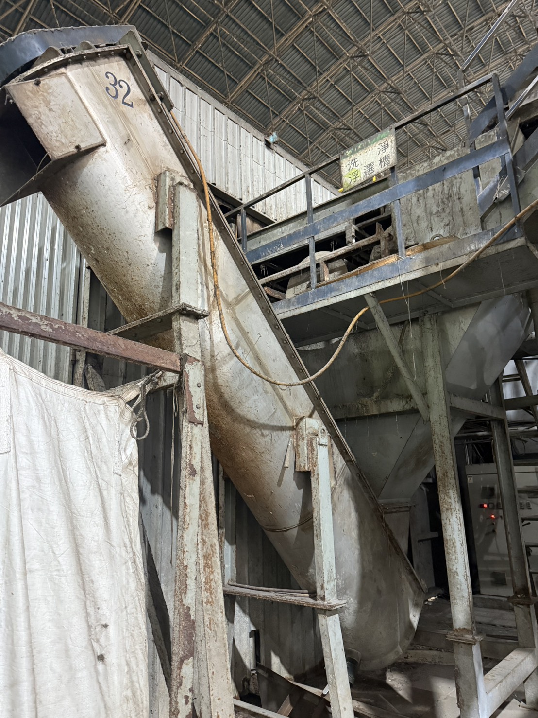工業設備專業拆除與金屬回收整合（factory equipment demolition）