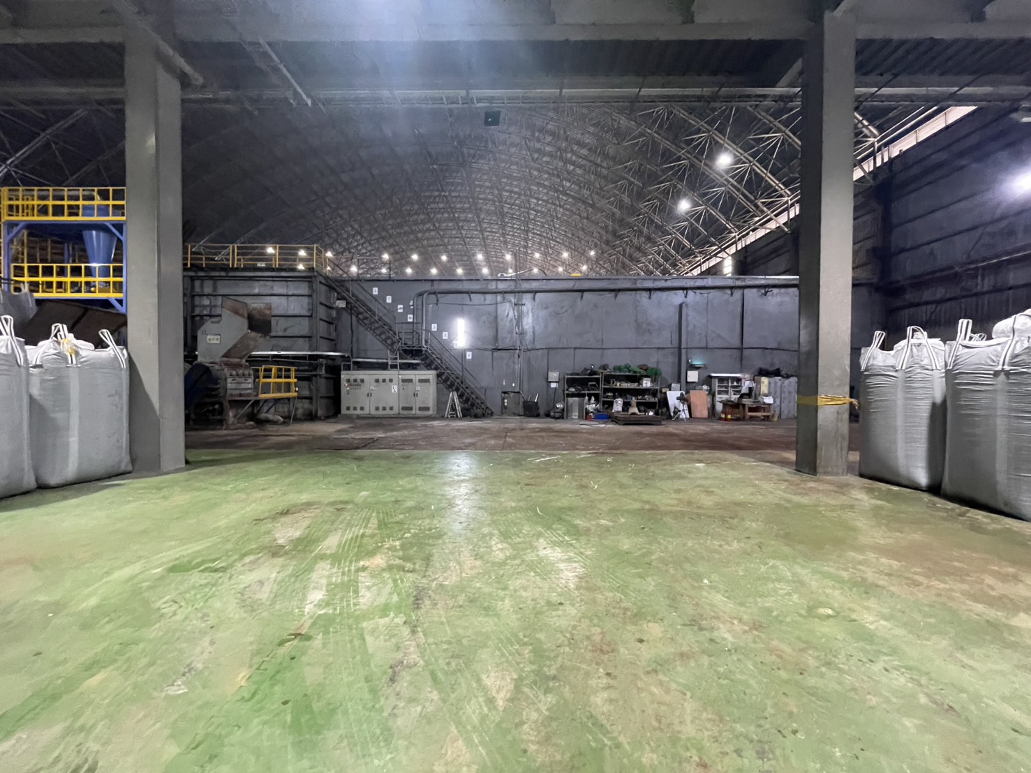工業設備專業拆除與金屬回收整合（factory equipment demolition）